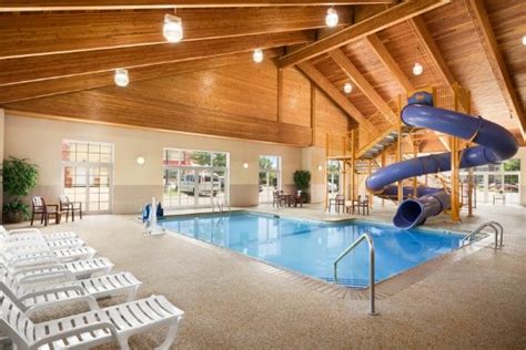 The best available hotels & places to stay near Shoreview, MN.